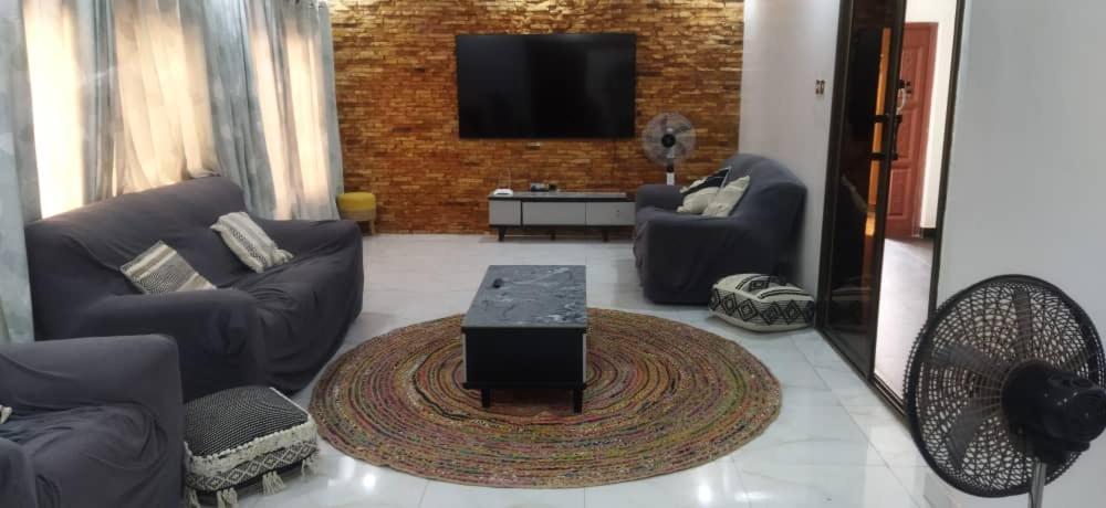 The Diamond House Apartment Brusubi Bagian luar foto
